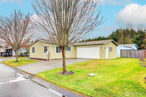 2004 95th Street E, Tacoma, WA, 98445 | Card Image