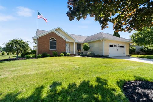 2840 E Turnberry Rd, Winona Lake, IN, 46590-7003 | Card Image