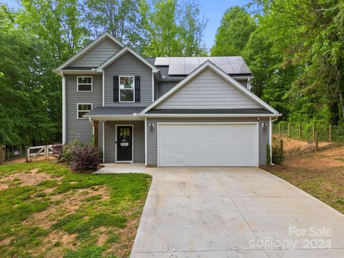 105 S Forest Cir, Marietta, SC, 29661-9748 | Card Image
