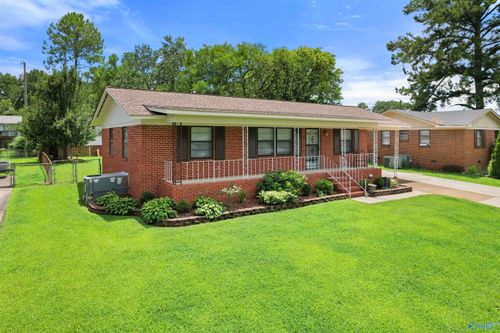 803 8th St Sw, Decatur, AL, 35601-3816 | Card Image