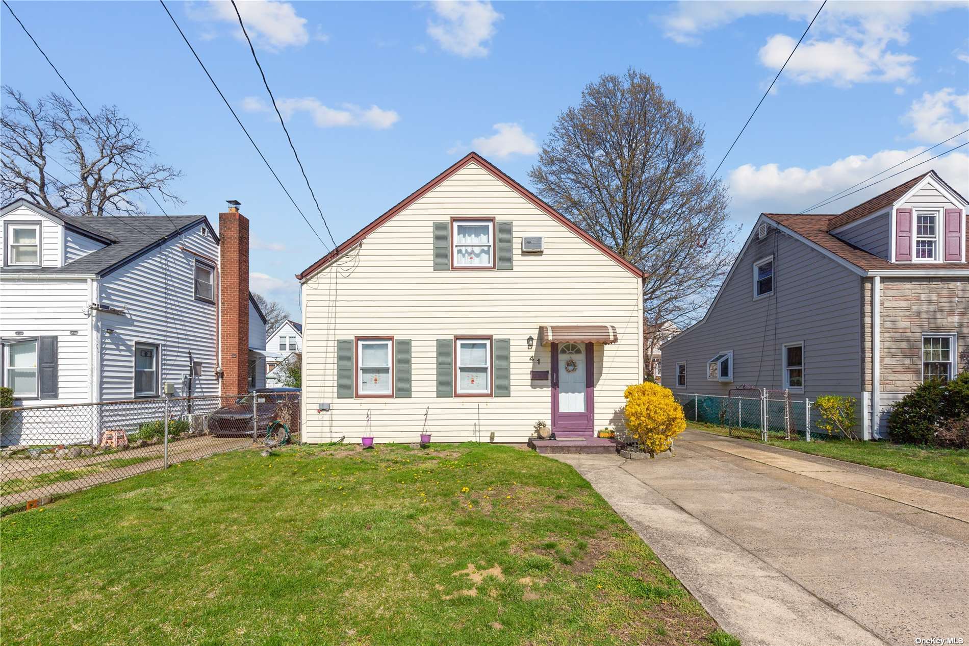 Wingate Rd, Valley Stream, NY 11581
