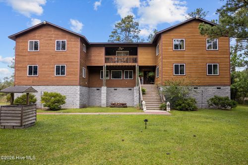 118 Pine Tree Ln, Bayboro, NC, 28515-9353 | Card Image