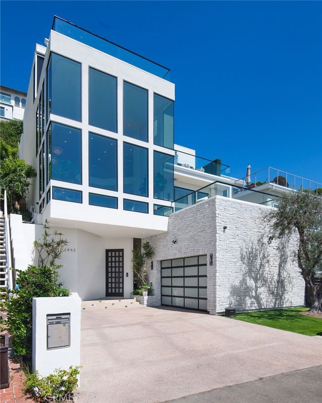 2492 Glenneyre St, House other with 4 bedrooms, 6 bathrooms and 2 parking in Laguna Beach CA | Image 34