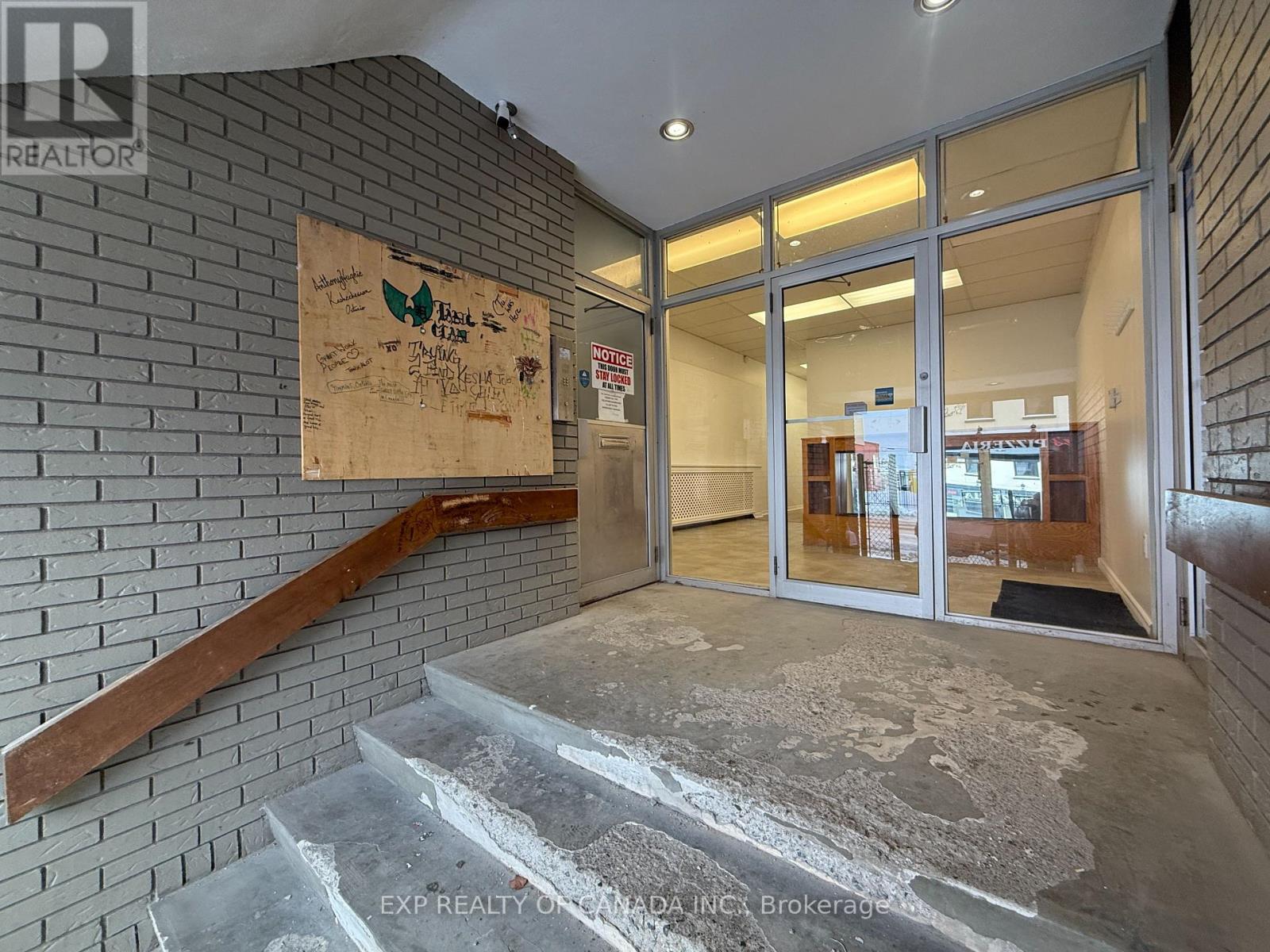 Commercial Lease in Timmins (TS - SE) 2
