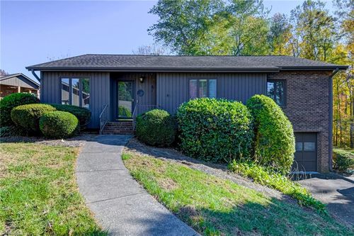 321 Bexley Dr, Winston-Salem, NC, 27104-4495 | Card Image