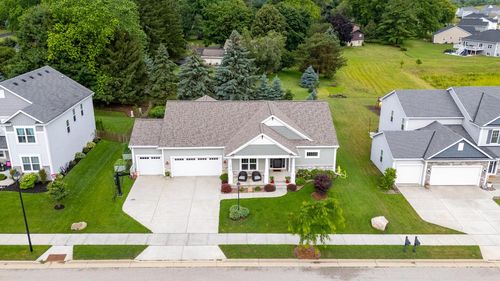 1078 Spruce Court, Oconomowoc, WI, 53066 | Card Image