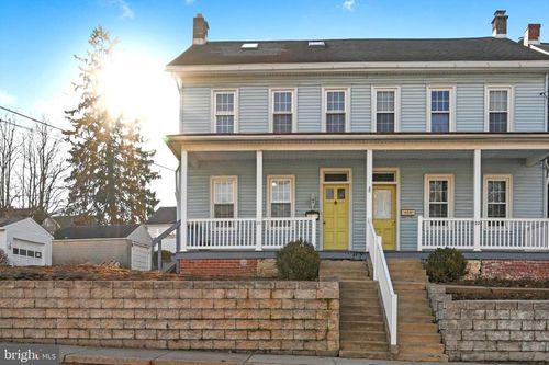 20 W Fulton St, EPHRATA, PA, 17522-1935 | Card Image