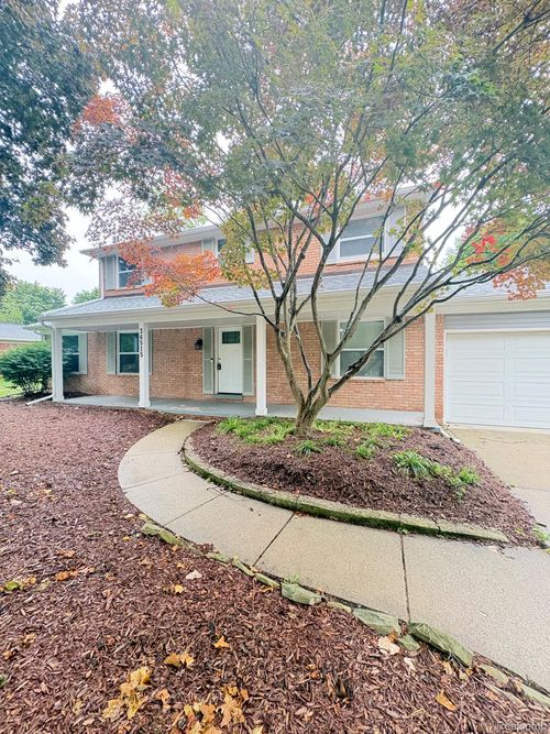 36515 Vicary Ln, Farmington, MI, 48335-3026 | Card Image