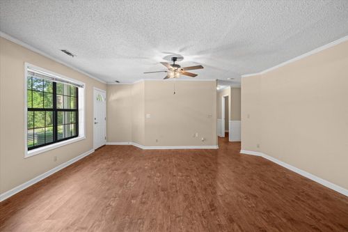2502 E Hillview Dr, DALTON, GA, 30721-8113 | Card Image