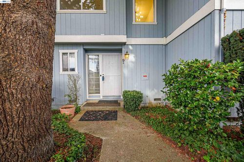 9-20115 20115 Redwood Rd, Castro Valley, CA, 94546 | Card Image