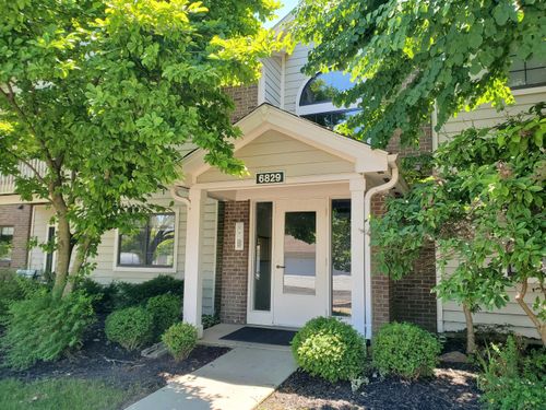 unit-208-6829 Meadow Creek Dr, Columbus, OH, 43235-7976 | Card Image