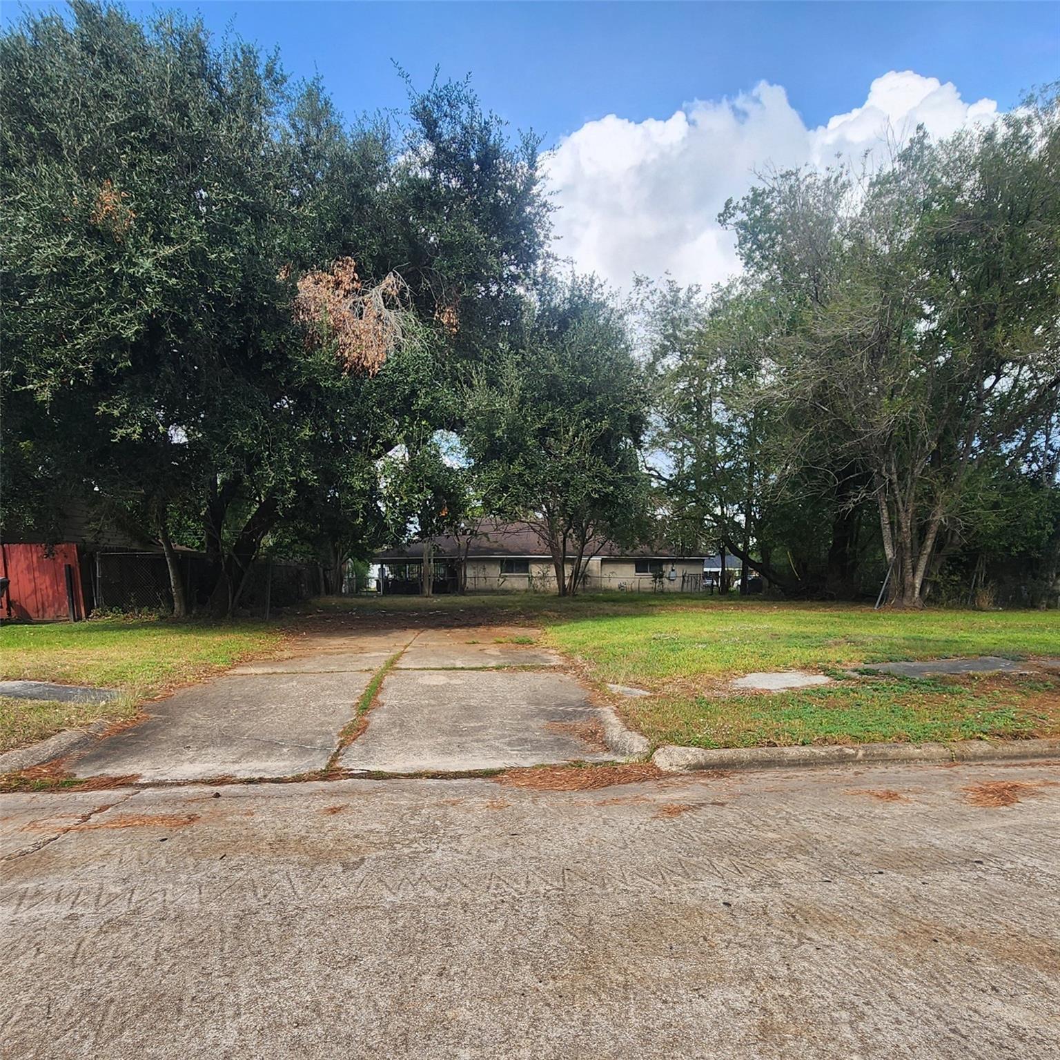Land in Houston 3