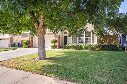 4617 Sun Ray Ln, Salida, CA, 95368-9064 | Card Image