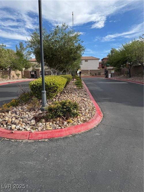 5059 Whispy Breeze Ave, Las Vegas, NV, 89139-7057 | Card Image