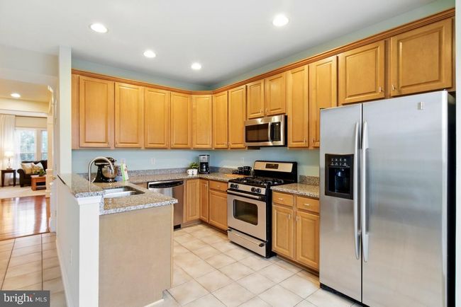 11434 Grandview Ave, Townhouse with 3 bedrooms, 4 bathrooms and null parking in WHEATON MD | Image 9