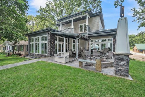 2620 Manhattan Blvd, Spirit Lake, IA, 51360-7546 | Card Image