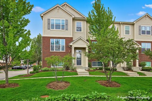 101 Lexington Ln, Rolling Meadows, IL, 60008-2157 | Card Image