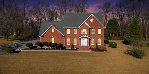 2832 Kensington St, Athens, TN, 37303-5021 | Card Image