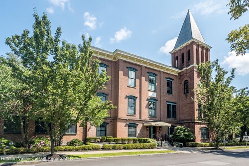 unit-205-214 W Chestnut St, Kingston, NY, 12401-6534 | Card Image