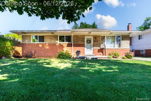 4062 Lexington Dr, Trenton, MI, 48183-4132 | Card Image