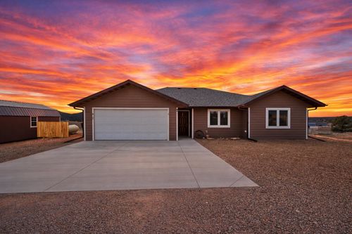 12929 Sapphire Ln, Hot Springs, SD, 57747-7523 | Card Image