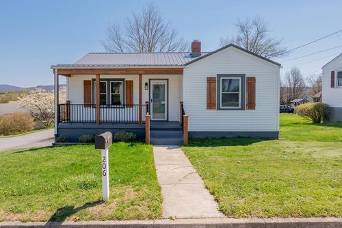 206 Sprinkle Ave, Marion, VA, 24354 | Card Image