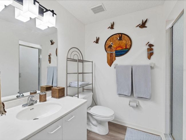 2nd Bathroom | Image 23