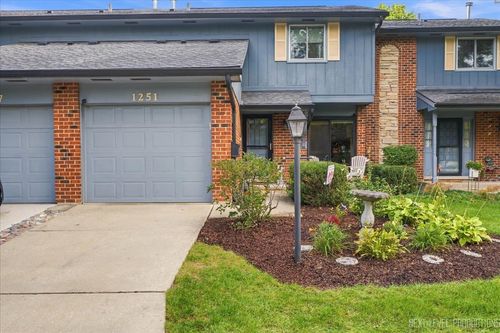 1251 Croydon Ct, Wheaton, IL, 60189-7647 | Card Image