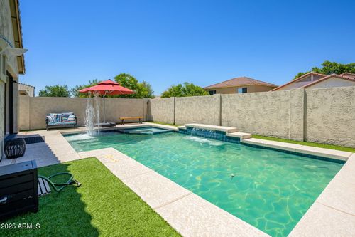 6608 W Saguaro Park Ln, Glendale, AZ, 85310-2779 | Card Image