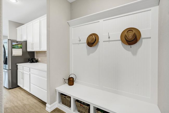 Mud area features built-ins for additional stoarge. | Image 15