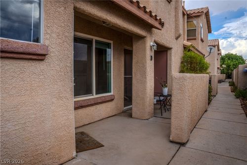 d-555 Roxella Ln, Las Vegas, NV, 89110-6321 | Card Image