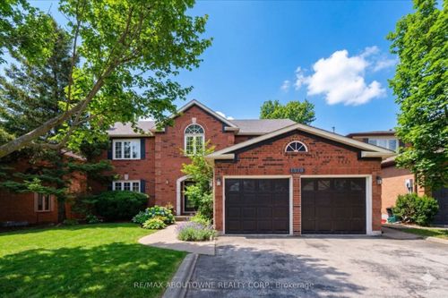 1320 Monks Pass, Oakville, ON, L6M1J5 | Card Image