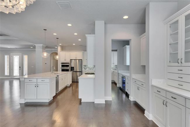 Butler Pantry/Kitchen | Image 10