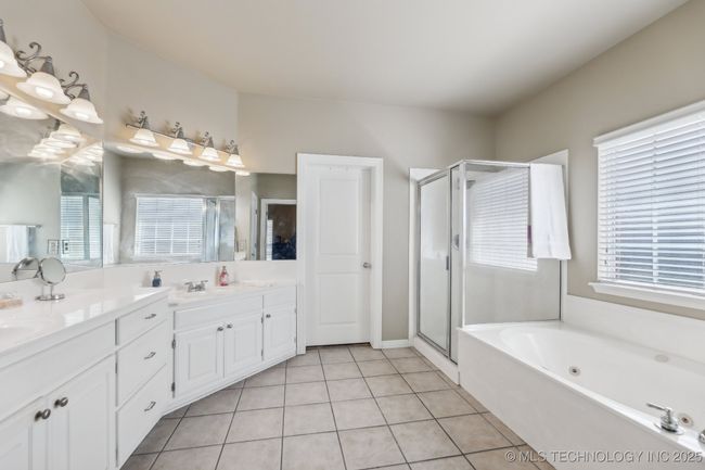 7408 Forest Ridge Blvd, House other with 4 bedrooms, 3 bathrooms and null parking in Broken Arrow OK | Image 15