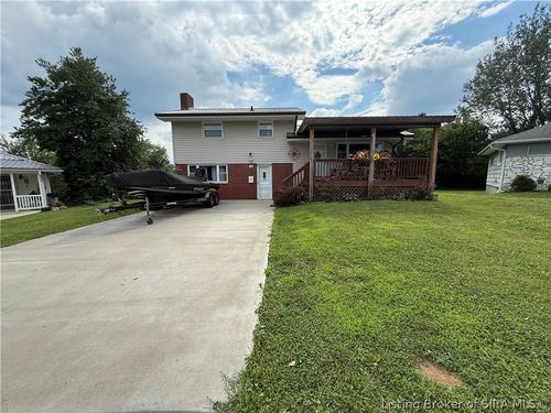 116 Bruce St, Salem, IN, 47167-1616 | Card Image