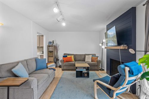 8857 42nd Ave N, New Hope, MN, 55427-1055 | Card Image