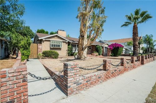 10430 Balboa Blvd, Granada Hills, CA, 91344-7321 | Card Image
