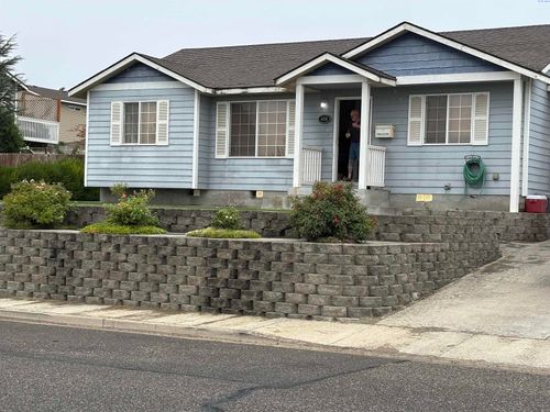 4416 Tusayan Dr, Pasco, WA, 99301-8235 | Card Image