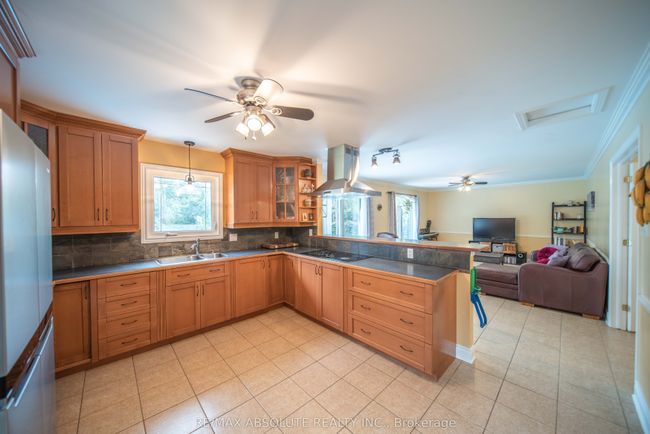 139 Felton Cres, House other with 4 bedrooms, 2 bathrooms and 8 parking in Russell ON | Image 9