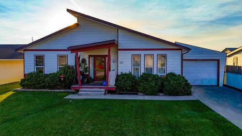 28 12th Place Nw, Ronan, MT, 59864 | Card Image