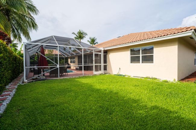 165 Cypress Trce, House other with 4 bedrooms, 3 bathrooms and null parking in Royal Palm Beach FL | Image 47