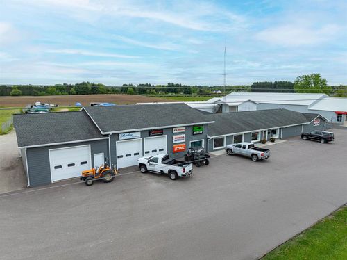 4150 &amp; 4152 Highway 13, DELL PRAIRIE, WI, 53965 | Card Image