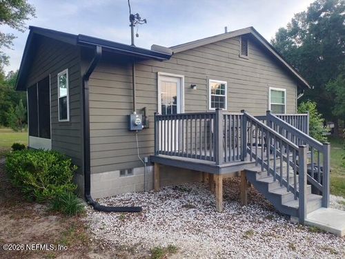 137 Hill St, Hawthorne, FL, 32640-4317 | Card Image