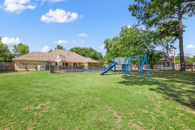 1402 Summer Dell Ct, House other with 3 bedrooms, 3 bathrooms and null parking in Keller TX | Image 26