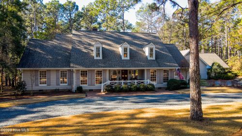15 Bel Air Dr, Pinehurst, NC, 28374-7155 | Card Image