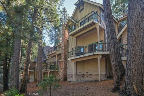 27494 White Fir Dr, Lake Arrowhead, CA, 92352 | Card Image
