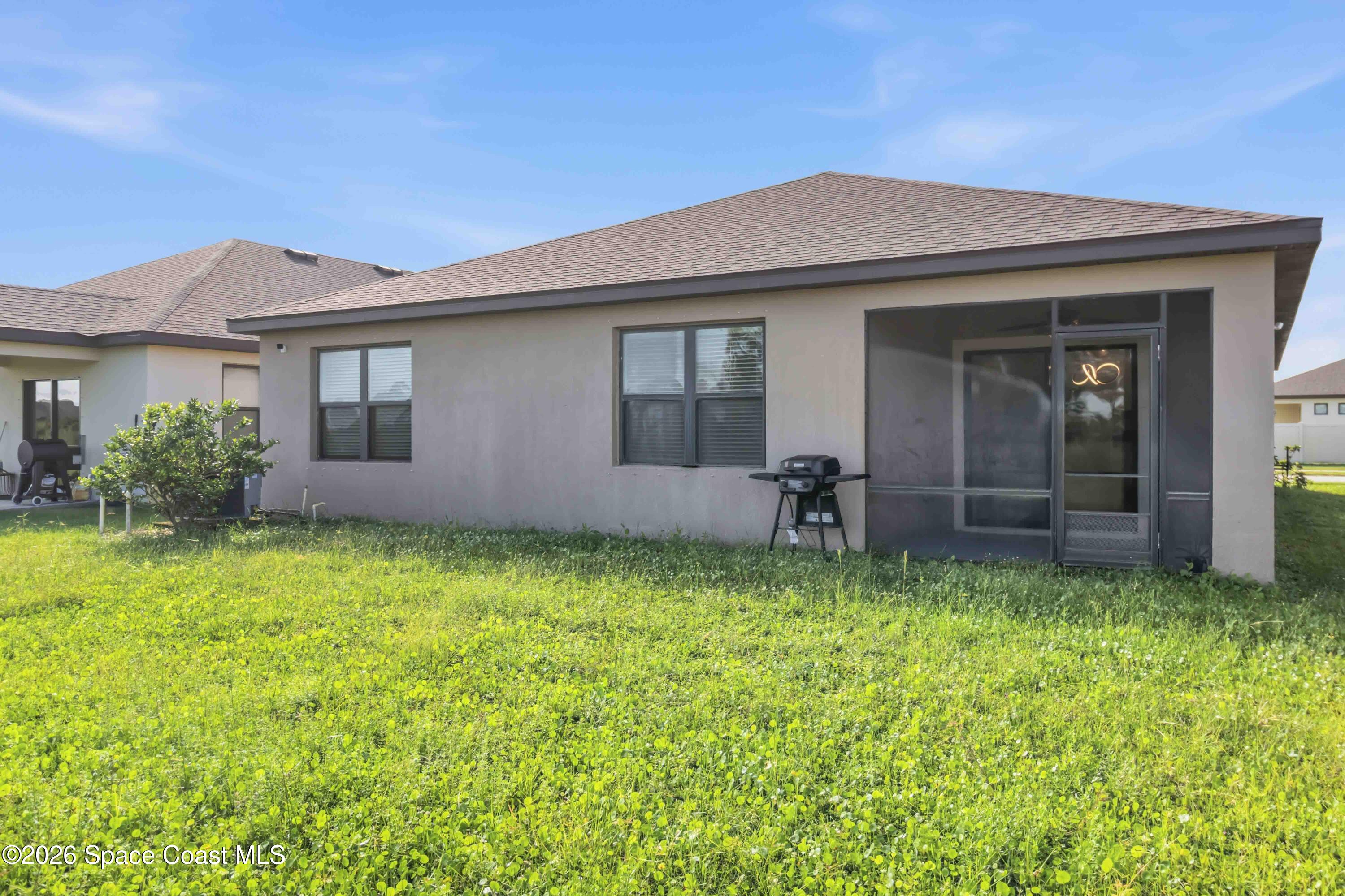 Residential Lease in Palm Bay 5