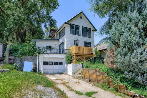 1010 S 40th St, Omaha, NE, 68105-1829 | Card Image