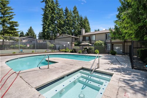 apt-g7-4721 176th St Sw, Lynnwood, WA, 98037-3423 | Card Image