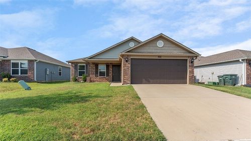 992 E Starling St, Fayetteville, AR, 72701-5447 | Card Image